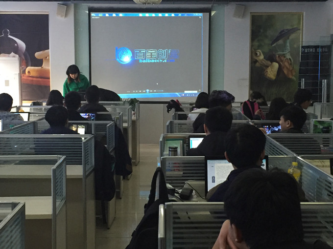 畢業(yè)季，新華學子受企業(yè)青睞