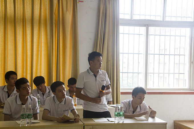 與校友面對面交流，大家都聊得非常開心