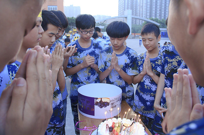 全校生日大party，新華有你更精彩