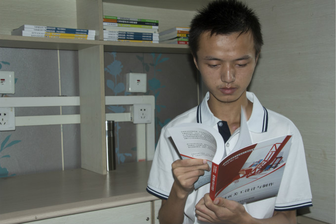 讓兄妹倆學門技術(shù)，是父親給他們最好的愛