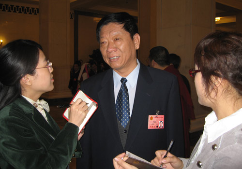 人社部:全年就業(yè)目標(biāo)再增百萬