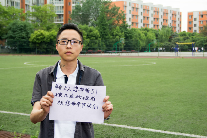 在母親節(jié)來臨之際，他們有些話想對母親說