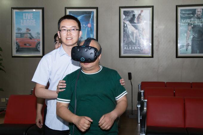 張德高告訴你：學(xué)電腦來新華，巴適得板！