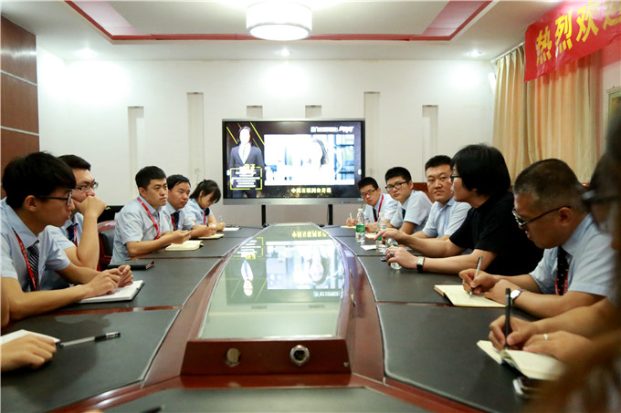 《老師來(lái)了》燃爆龍城，帶你解鎖整合營(yíng)銷新姿勢(shì)