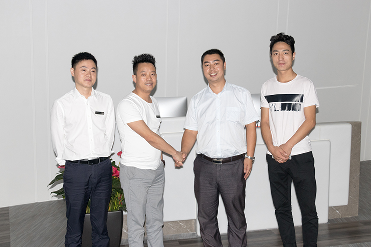 與智能握手，四川新華電腦學(xué)院學(xué)子企業(yè)參觀行