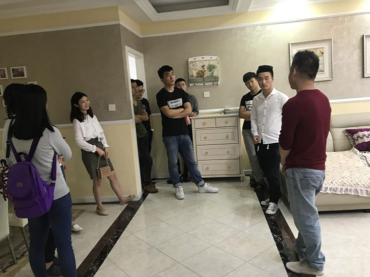 企業(yè)參觀行——從實戰(zhàn)出發(fā)，提高動手能力