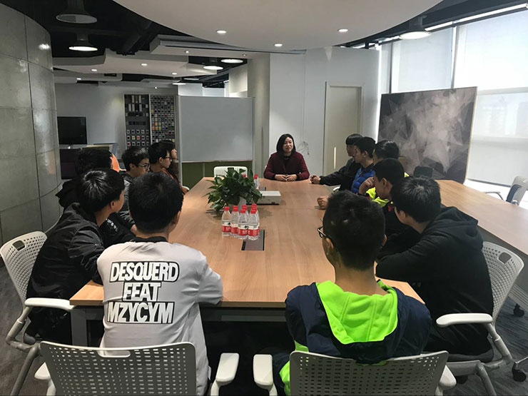 四川新華學子企業(yè)行：走進四通瑞坤有限公司