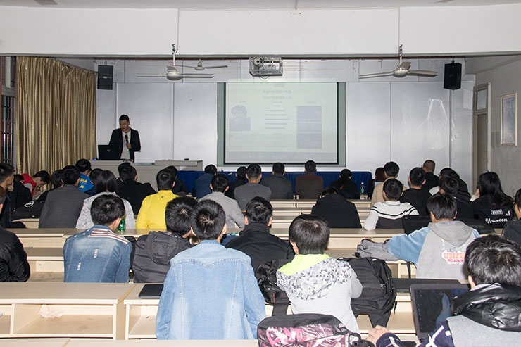 天氣涼，四川新華技能大賽火熱舉辦，學(xué)子露鋒芒