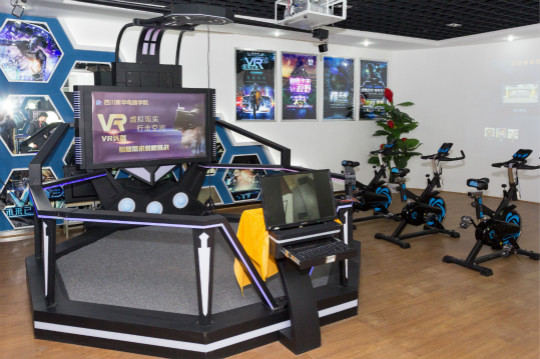 又雙叒叕上央視，看新華互聯(lián)網(wǎng)科技助力中國職教夢！