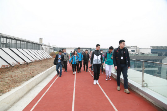 科技零距離！新華學(xué)子百度互聯(lián)網(wǎng)體驗之旅  