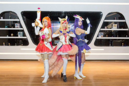 四川新華電競(jìng)專業(yè)正式開(kāi)館 英雄聯(lián)盟聯(lián)誼賽奏響最強(qiáng)音