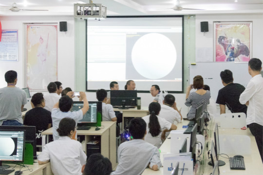 新華互聯(lián)網(wǎng)科技2018暑期VR師資培訓(xùn)之：為夢出征