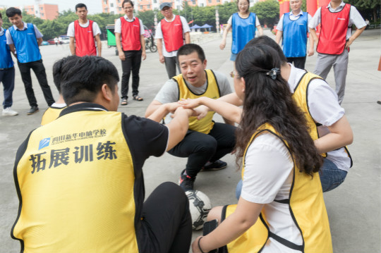 VR師資培訓(xùn)戶外拓展訓(xùn)練我們是認(rèn)真的