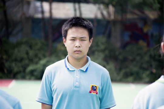 春風(fēng)十里不如你，新生軍訓(xùn)歡樂多  