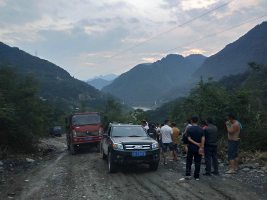 一路北上，四川新華松潘電商幫扶攻堅(jiān)戰(zhàn)吹響沖鋒號(hào)