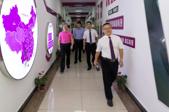 熱烈歡迎新華教育集團領(lǐng)導(dǎo)一行蒞臨我院參觀指導(dǎo)