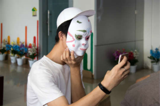 魅力面具 青春正好—四川新華面具彩繪大賽high！high！high！