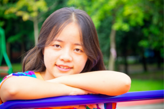 【新生故事】以愛(ài)之名，唱響青春之歌