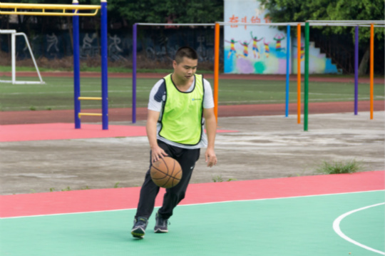 四川新華趣味運動會喜迎第34個教師節(jié)