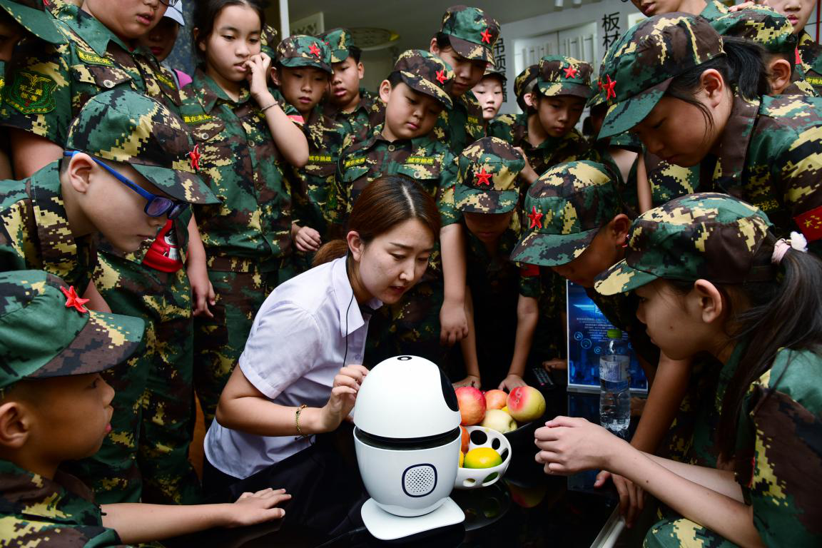 國慶七天樂，新華最歡樂！ 新華“黑科技”體驗日嗨翻天