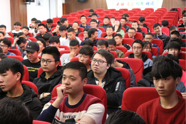 越專業(yè) 越出色 用大咖的力量指引學生如何“智贏未來”