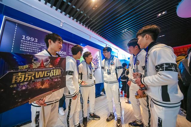 “新華互聯(lián)網(wǎng)杯”XCG英雄聯(lián)盟爭(zhēng)霸賽全國(guó)總決賽全面出擊！