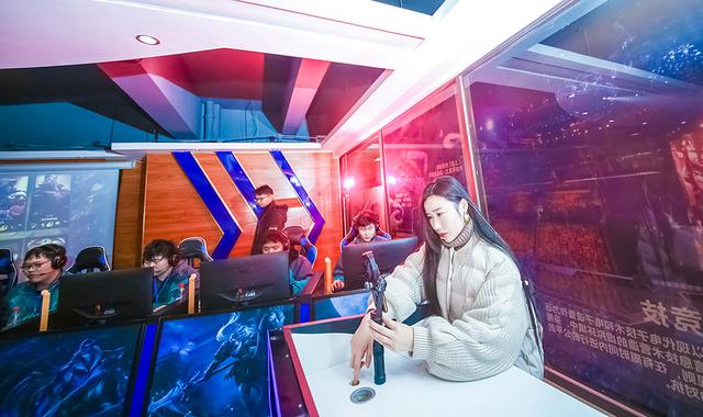 “新華互聯(lián)網(wǎng)杯”XCG英雄聯(lián)盟爭(zhēng)霸賽全國(guó)總決賽全面出擊！