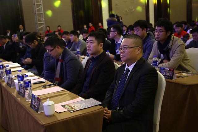 “新華互聯(lián)網(wǎng)杯”XCG英雄聯(lián)盟爭霸賽全國總決賽頒獎典禮榮耀啟幕