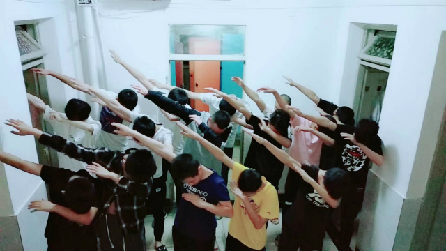  向陽而立 滿懷憧憬 執(zhí)著前行