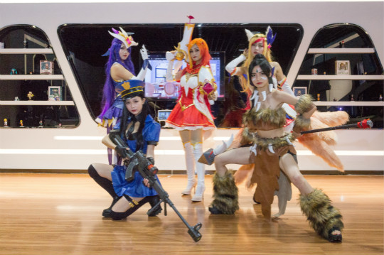 年終盤(pán)點(diǎn)（上）：2018年四川新華這些精彩的刷屏活動(dòng)你知道幾個(gè)？