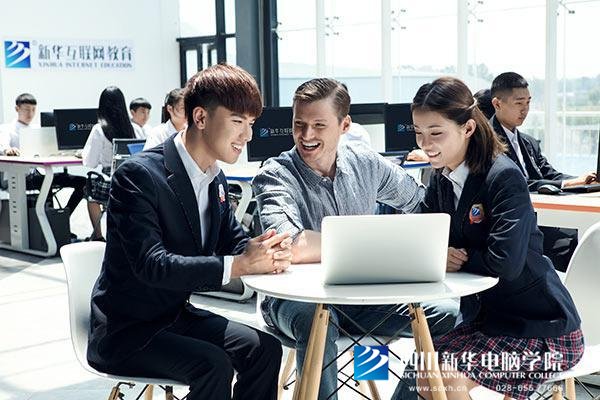 央視關(guān)注新華模式，新華互聯(lián)網(wǎng)科技連續(xù)登陸央視