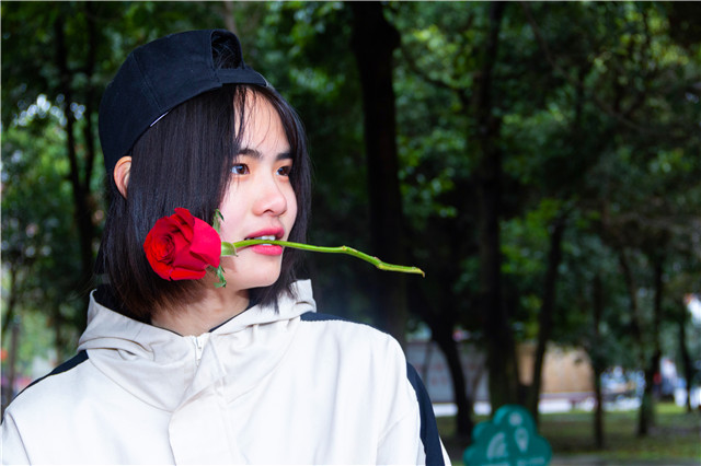 #三月女人天，陽(yáng)光少女節(jié)#為你歡喜的她投上一票