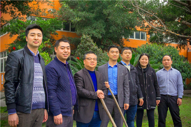 植樹節(jié)，在夢(mèng)想的地方栽下希望的綠色！