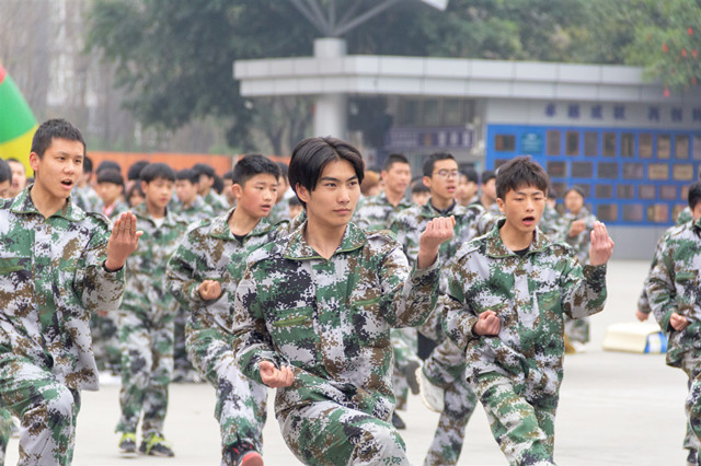 追夢新華人|因為夢想·光芒萬丈！