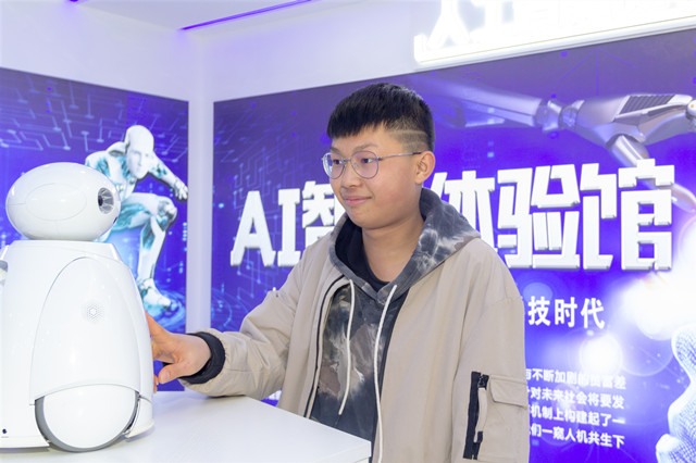 我想高薪就業(yè)，零基礎(chǔ)的初中生現(xiàn)在學(xué)還晚不晚？