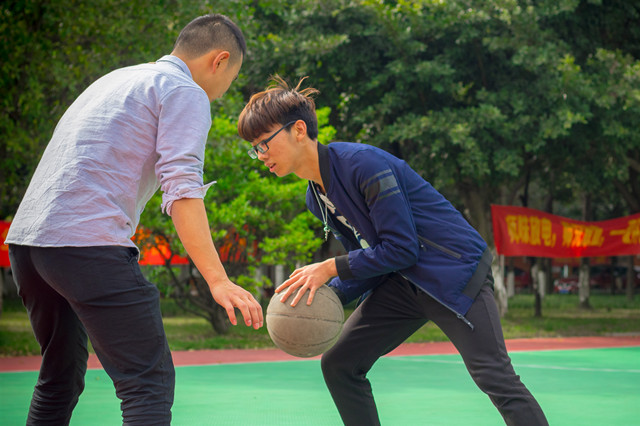 打工太辛苦，選擇新華學技能，命運能否改變？