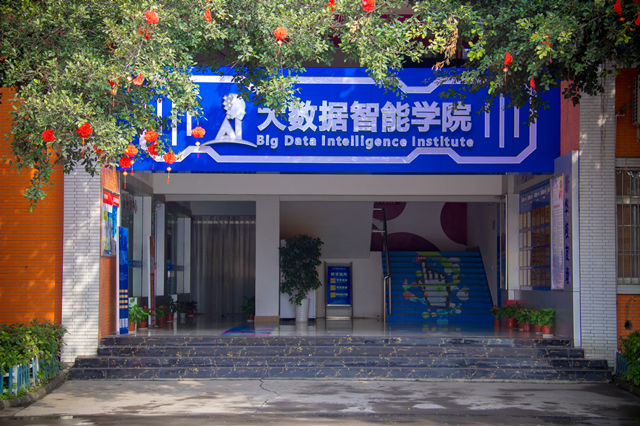 初中輟學，沒有技術(shù)怎么辦？選對專業(yè)很重要！