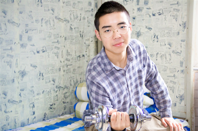 走出陰霾，相信不遠處就有勝利的曙光