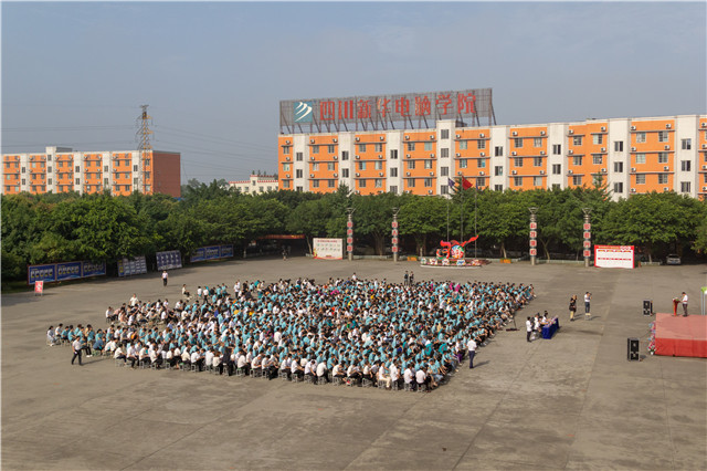 直擊2019優(yōu)秀優(yōu)干頒獎(jiǎng)典禮現(xiàn)場:你的優(yōu)秀從來不缺舞臺(tái)