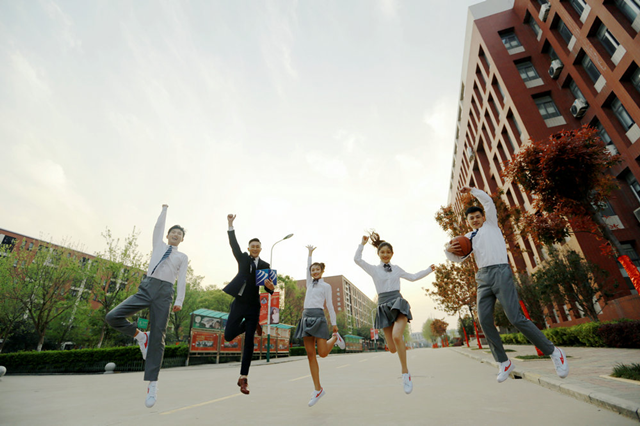 【媒體關(guān)注】什么樣的學(xué)校好，就業(yè)前景是擇校的金標(biāo)準(zhǔn)！