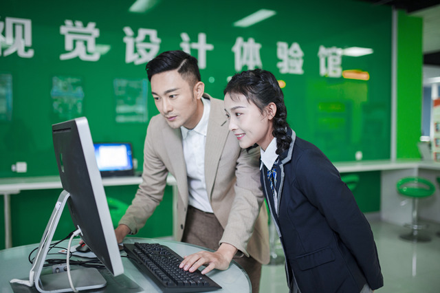 聚焦第十七屆軟洽會(huì)，學(xué)互聯(lián)網(wǎng)軟件大有可為