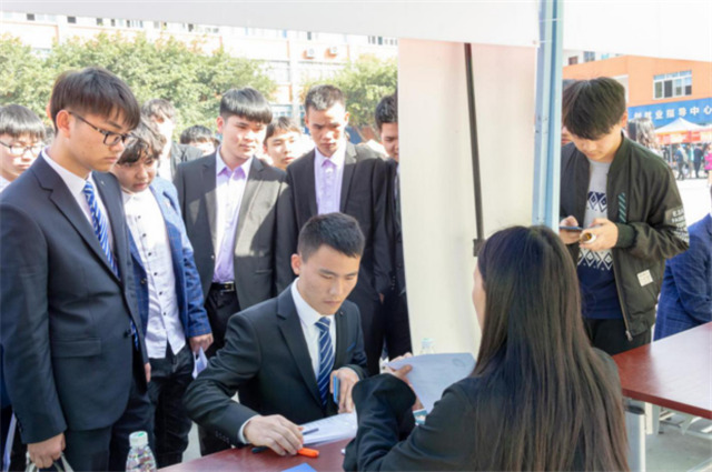 職業(yè)教育遍地開花，如何選擇一所好學(xué)校？