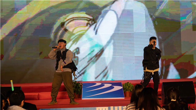 多圖預(yù)警，四川新華“慶國慶·迎新生”大型文藝晚會精彩回顧！