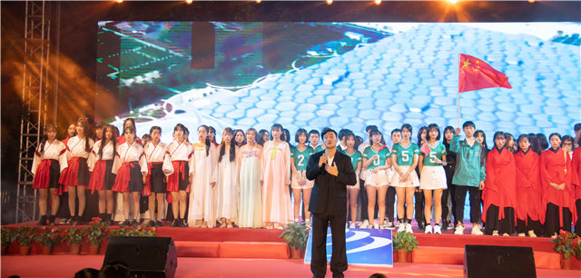 多圖預(yù)警，四川新華“慶國慶·迎新生”大型文藝晚會精彩回顧！