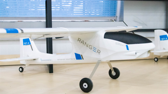 選擇新華學(xué)無人機(jī)，圓我“飛手”夢