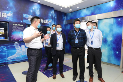 重磅！新華教育集團(tuán)與華為正式達(dá)成全面合作