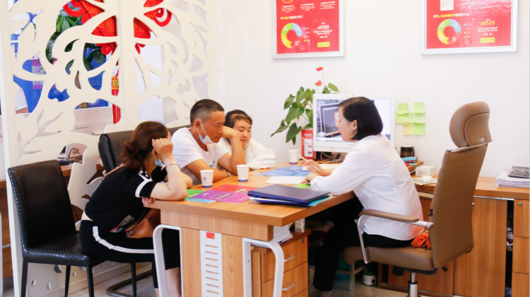 好學(xué)校成就好未來(lái)，四川新華火熱招生中……