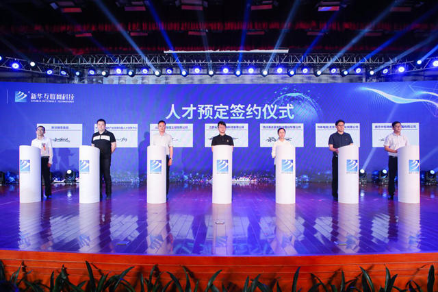 就業(yè)如此困難，他們?yōu)槭裁床粨?dān)心？