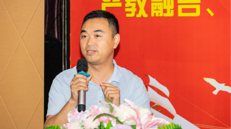 “產(chǎn)教融合、校企聯(lián)盟”四川新華2020人才預(yù)定會盛大啟動