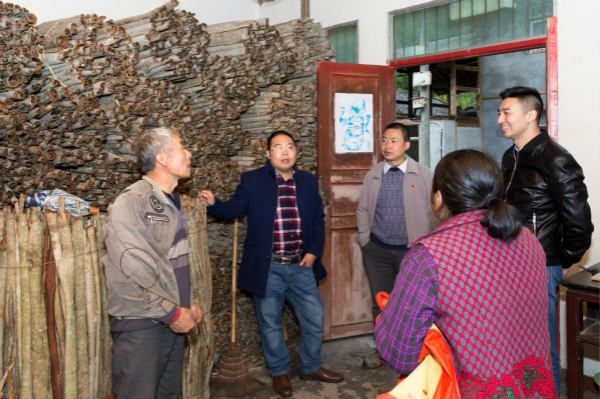 新華教師奮進擔當，用技能脫貧托舉希望